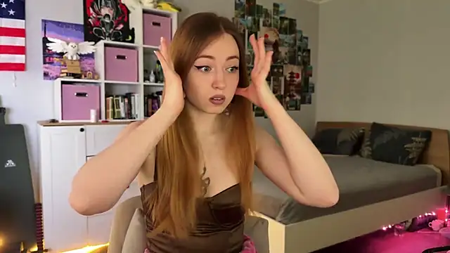 LinaWitch online show from April 2, 12:58 pm