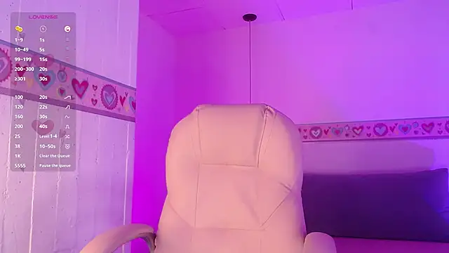 Snapshot of keily_gh1 chatting on January 18, 4:37 am keily gh1 online show from January 18, 4:37 am