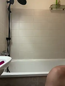 czruz online show from April 10, 12:49 am