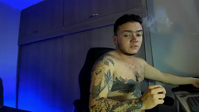 male pussy online show from December 1, 9:09 pm