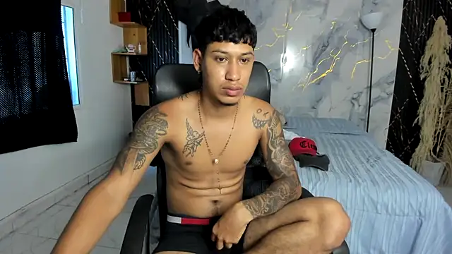 Snapshot of slim_master12 chatting on May 31, 6:09 pm slim master12 online show from May 31, 6:09 pm