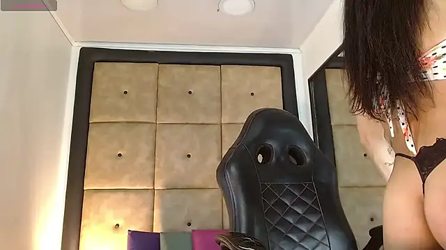 PriscilaRainbow online show from November 12, 9:21 am