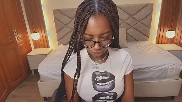 Raquel jones online show from February 25, 12:26 pm