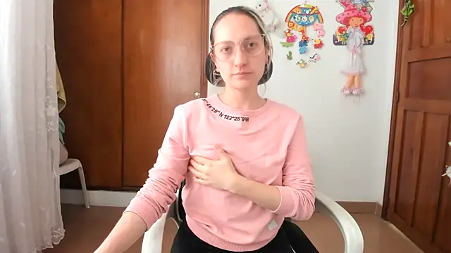 Snapshot of Adele_johnsonn1 chatting on October 1, 2:45 pm Adele johnsonn1 online show from October 1, 2:45 pm