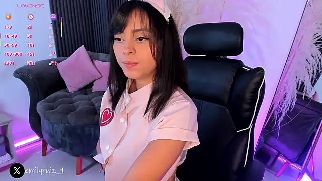 emilyruiz1 online show from October 4, 11:08 am