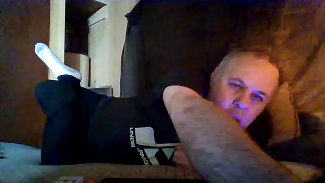 Snapshot of Nightshade7712 chatting on November 27, 4:42 pm Nightshade7712 online show from November 27, 4:42 pm