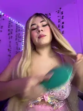 Snapshot of Grecia_21 chatting on March 2, 5:25 pm Grecia 21 online show from March 2, 5:25 pm