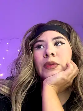 Snapshot of Grecia_21 chatting on November 5, 7:36 pm Grecia 21 online show from November 5, 7:36 pm