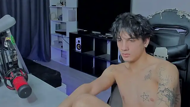 Snapshot of MarkBrowniii chatting on September 27, 11:59 am MarkBrowniii online show from September 27, 11:59 am