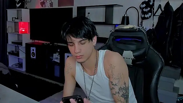 MarkBrowniii online show from February 6, 9:18 pm