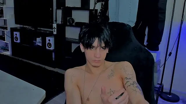 MarkBrowniii online show from April 8, 1:44 pm