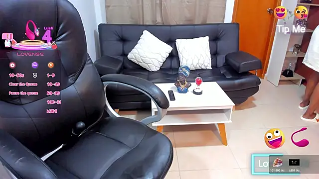 Snapshot of Alison_Lemos chatting on May 24, 10:20 am Alison Lemos online show from May 24, 10:20 am