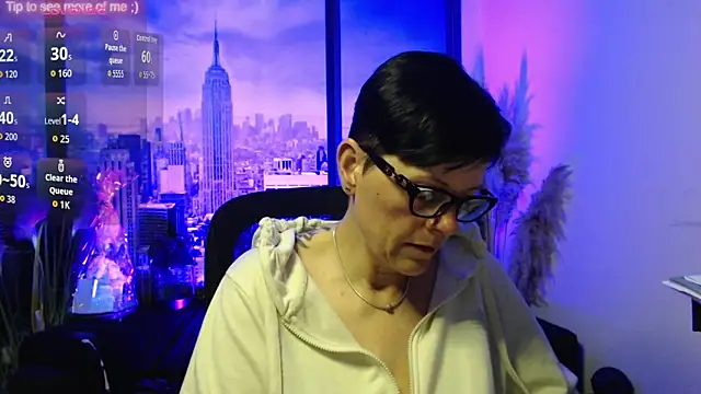 Snapshot of ninarandmann chatting on May 5, 4:04 pm ninarandmann online show from May 5, 4:04 pm