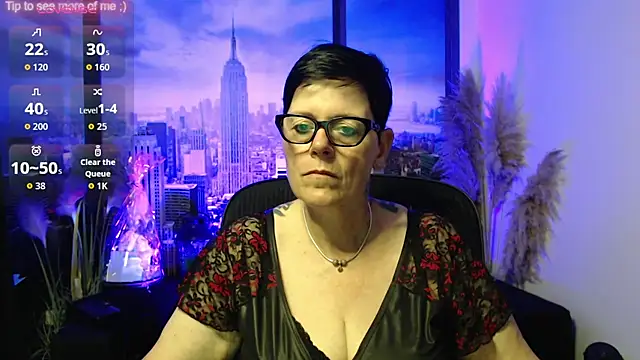 Snapshot of ninarandmann chatting on June 1, 4:31 pm ninarandmann online show from June 1, 4:31 pm