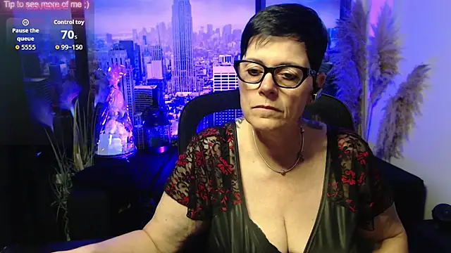 Snapshot of ninarandmann chatting on June 14, 3:58 pm ninarandmann online show from June 14, 3:58 pm