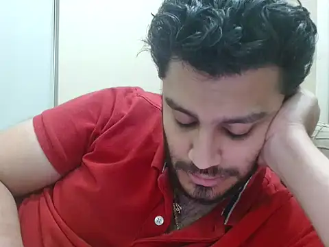 Snapshot of robintoit chatting on December 16, 5:40 pm robintoit online show from December 16, 5:40 pm