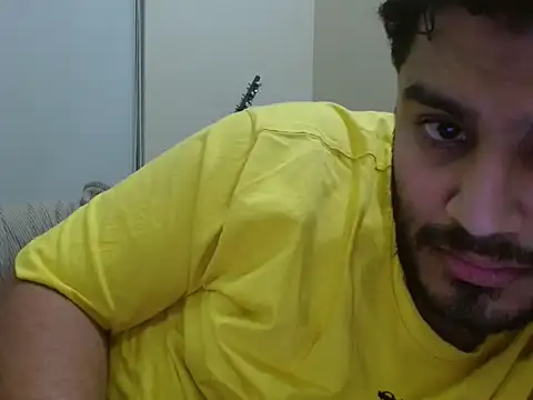 Snapshot of robintoit chatting on January 18, 4:22 pm robintoit online show from January 18, 4:22 pm