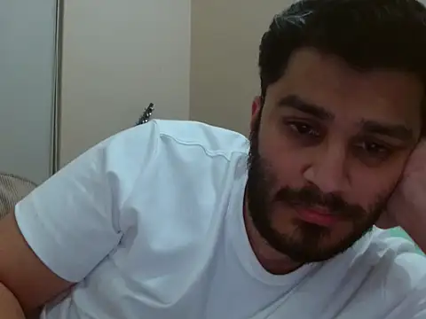 Snapshot of robintoit chatting on March 2, 5:09 pm robintoit online show from March 2, 5:09 pm