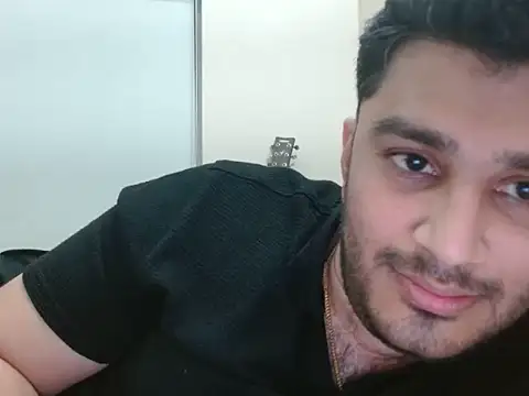 robintoit online show from May 28, 3:31 pm