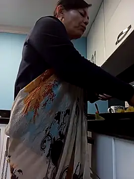 Natasha milf   online show from February 15, 3:28 pm