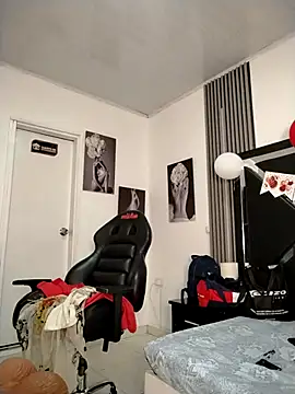 Natasha milf   online show from February 24, 11:25 pm