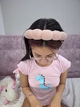 Bonniepark online show from March 12, 5:30 pm