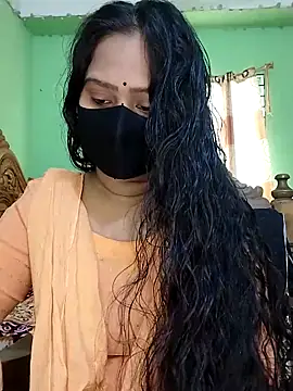 Idhika Paul online show from March 4, 7:19 am