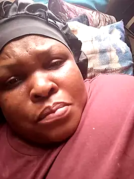 Snapshot of HOTSUGARX5 chatting on December 18, 1:23 pm HOTSUGARX5 online show from December 18, 1:23 pm