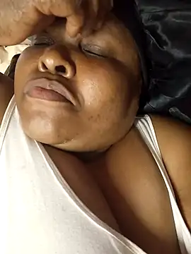 Snapshot of HOTSUGARX5 chatting on December 23, 4:17 pm HOTSUGARX5 online show from December 23, 4:17 pm