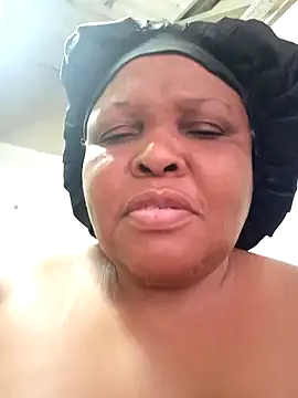 Snapshot of HOTSUGARX5 chatting on January 8, 8:06 am HOTSUGARX5 online show from January 8, 8:06 am