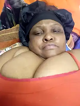 Snapshot of HOTSUGARX5 chatting on January 13, 12:45 pm HOTSUGARX5 online show from January 13, 12:45 pm