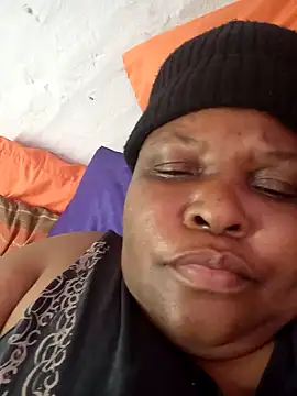 Snapshot of HOTSUGARX5 chatting on February 10, 8:31 am HOTSUGARX5 online show from February 10, 8:31 am