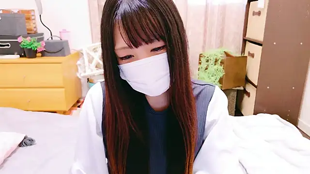 Snapshot of tsumugi_h chatting on December 2, 4:09 am tsumugi h online show from December 2, 4:09 am