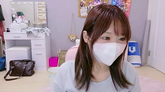 Yui-Ch online show from September 8, 2:27 pm