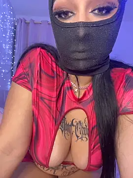 Snapshot of kamila_french chatting on November 13, 10:08 pm kamila french online show from November 13, 10:08 pm