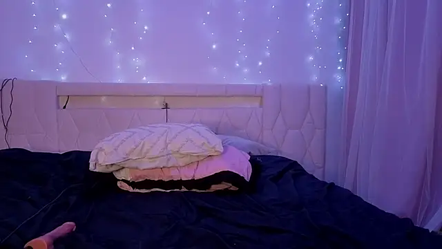 kamila french online show from March 27, 10:42 pm