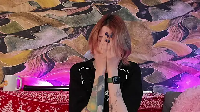 CrystalRey online show from December 26, 9:11 am