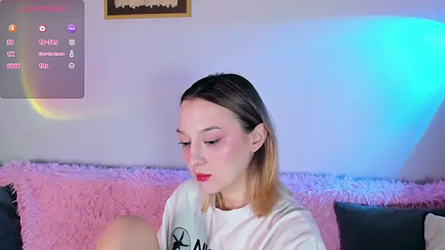 Snapshot of CrystalRey chatting on November 16, 6:52 am CrystalRey online show from November 16, 6:52 am