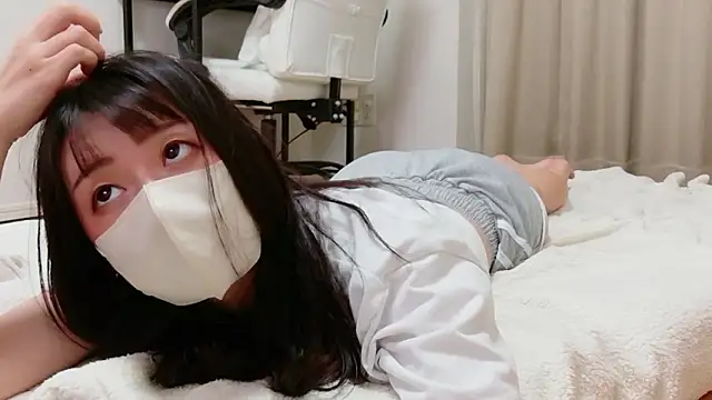 Snapshot of ayu_yu_xo chatting on June 18, 10:52 am ayu yu xo online show from June 18, 10:52 am