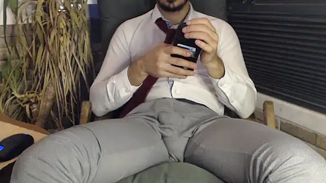 Naughtb0y online show from March 5, 6:01 pm