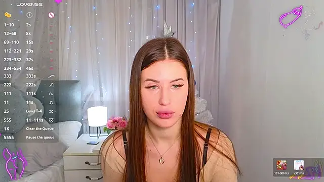 Snapshot of Milkissss chatting on January 11, 4:06 am Milkissss online show from January 11, 4:06 am