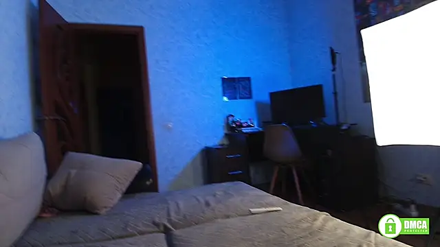 Snapshot of Alice-Green chatting on February 18, 5:10 pm Alice-Green online show from February 18, 5:10 pm