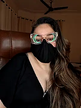 Snapshot of SEXY-Sardarni chatting on December 20, 3:31 pm SEXY-Sardarni online show from December 20, 3:31 pm