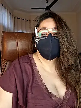 Snapshot of SEXY-Sardarni chatting on April 25, 7:55 am SEXY-Sardarni online show from April 25, 7:55 am