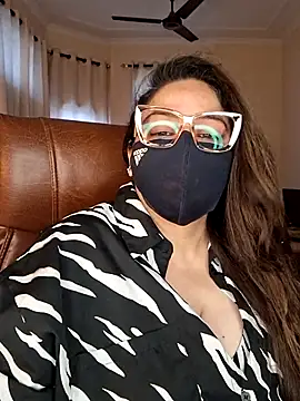 Snapshot of SEXY-Sardarni chatting on April 26, 8:01 am SEXY-Sardarni online show from April 26, 8:01 am