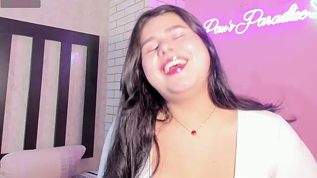 Putipaula3 online show from January 8, 7:24 pm