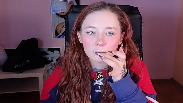 carolina elf online show from December 20, 7:55 am