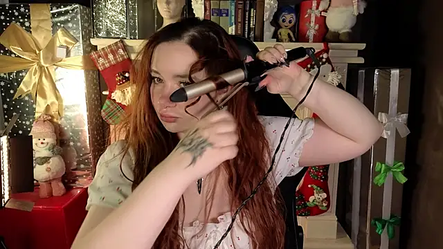 carolina elf online show from December 24, 5:27 am