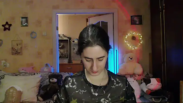 Snapshot of INELIKA chatting on September 12, 9:15 pm INELIKA online show from September 12, 9:15 pm