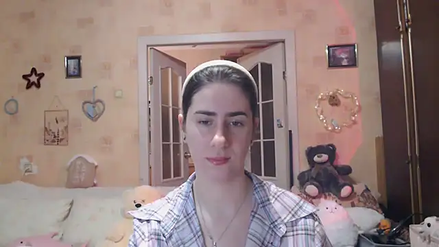 Snapshot of INELIKA chatting on September 21, 9:05 pm INELIKA online show from September 21, 9:05 pm